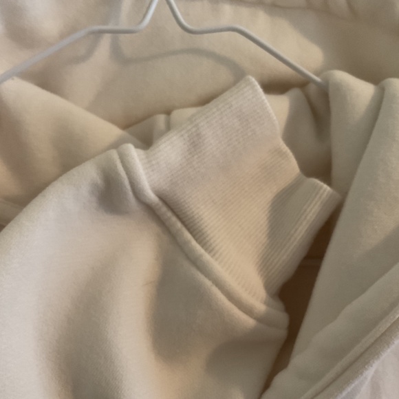 Women’s Ugg Sweatshirt - Picture 14 of 16